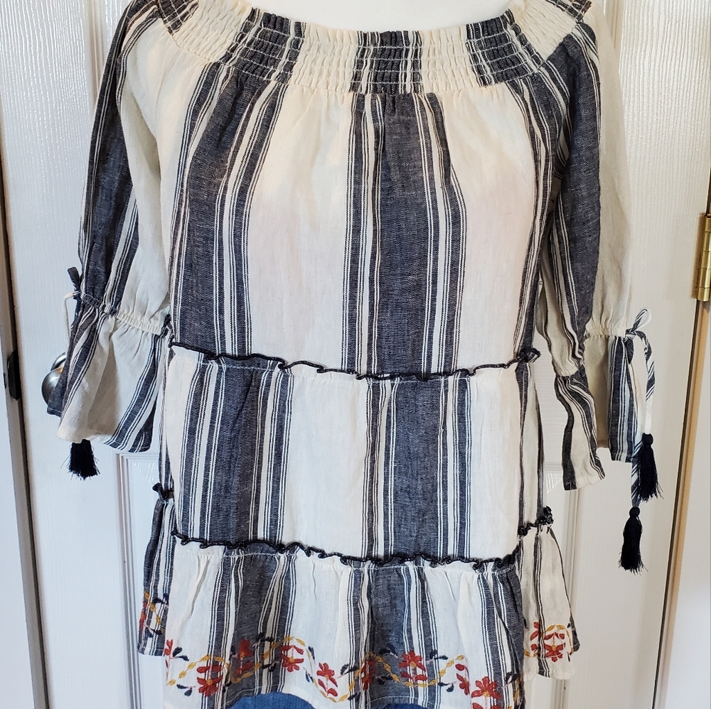 Knox Rose S embroidered top